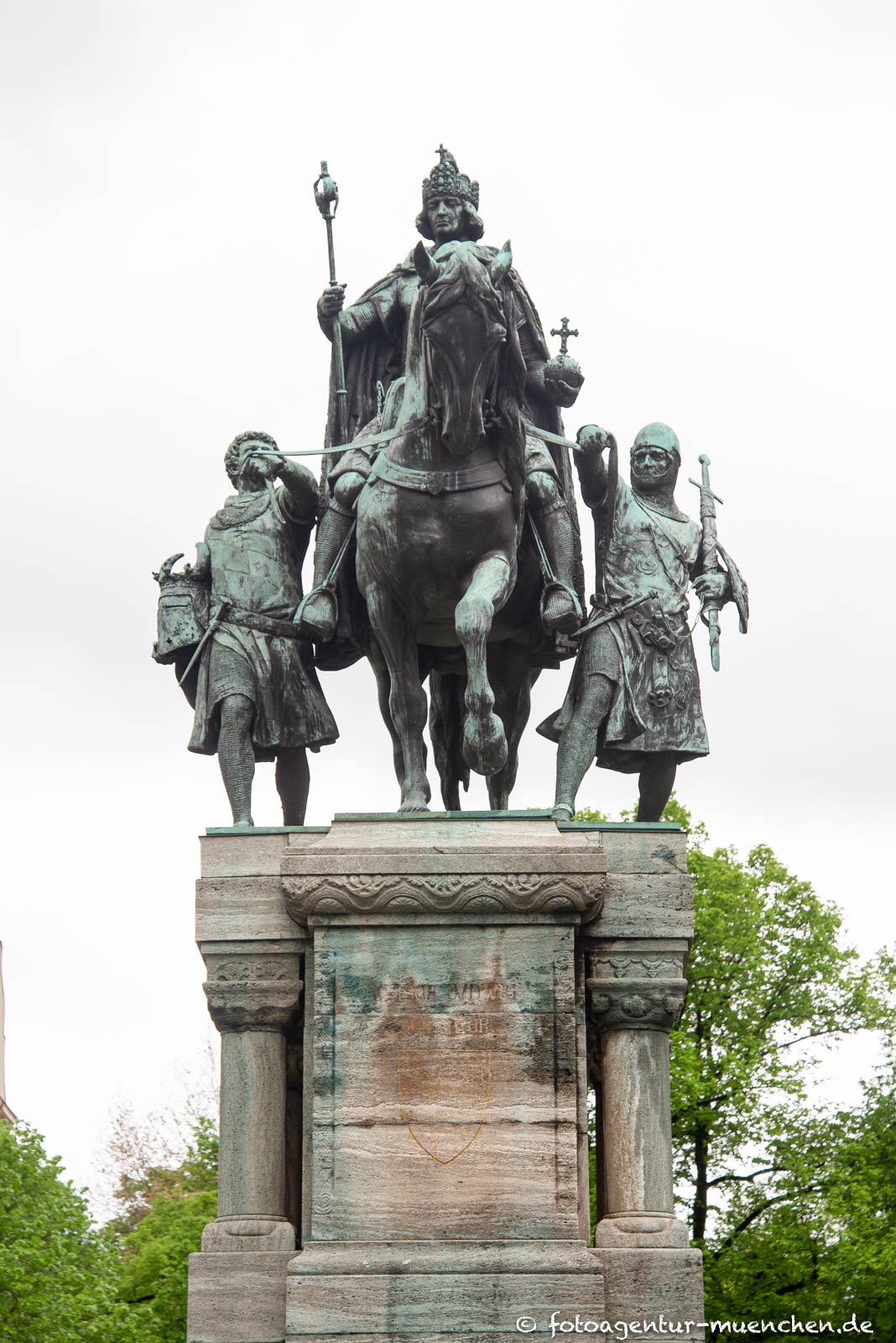 Kaiser-Ludwig-Denkmal