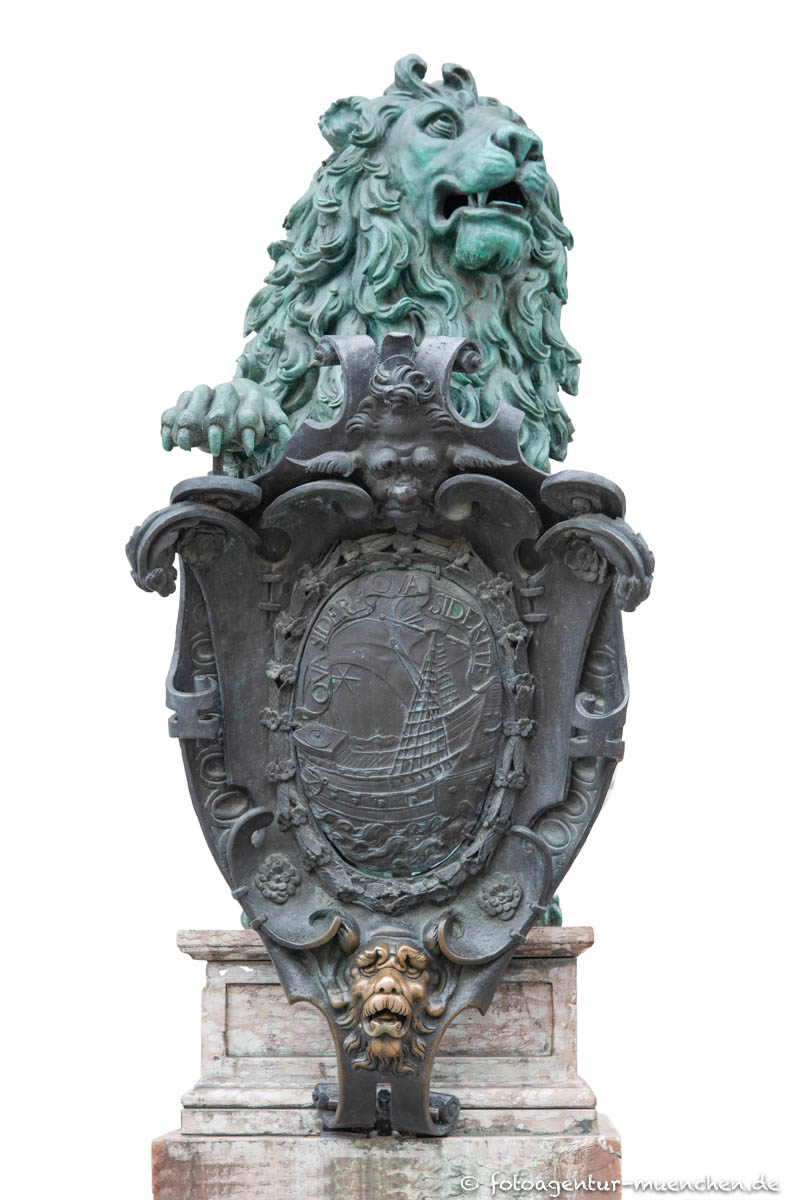 Portal-Löwe 1 - Prudentia – Denkmal/Kunstwerk in München
