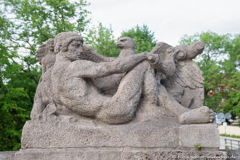 Max-Joseph-Brücke - Feuer – Denkmal/Kunstwerk in München