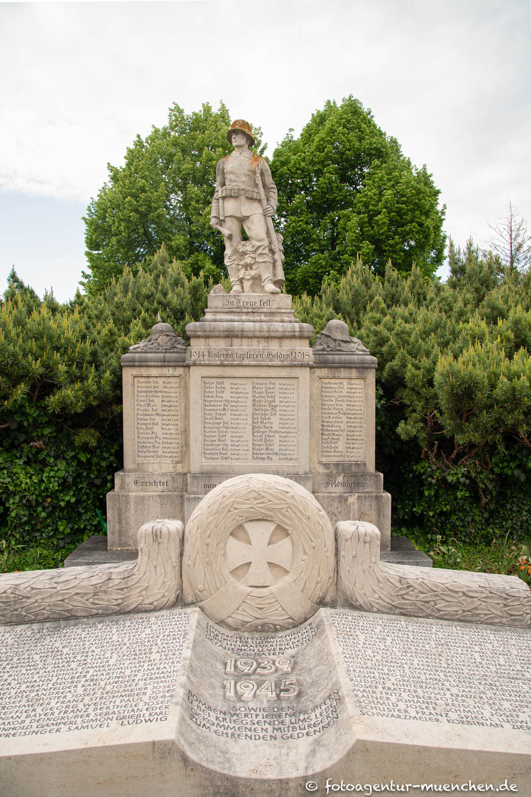 Kriegerdenkmal - Feldmoching