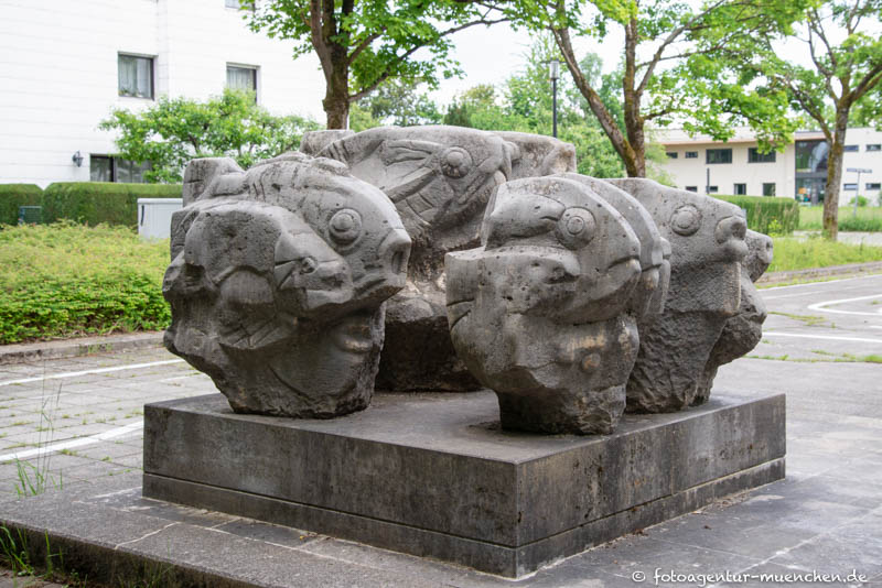 Fischschwarm – Denkmal/Kunstwerk in München