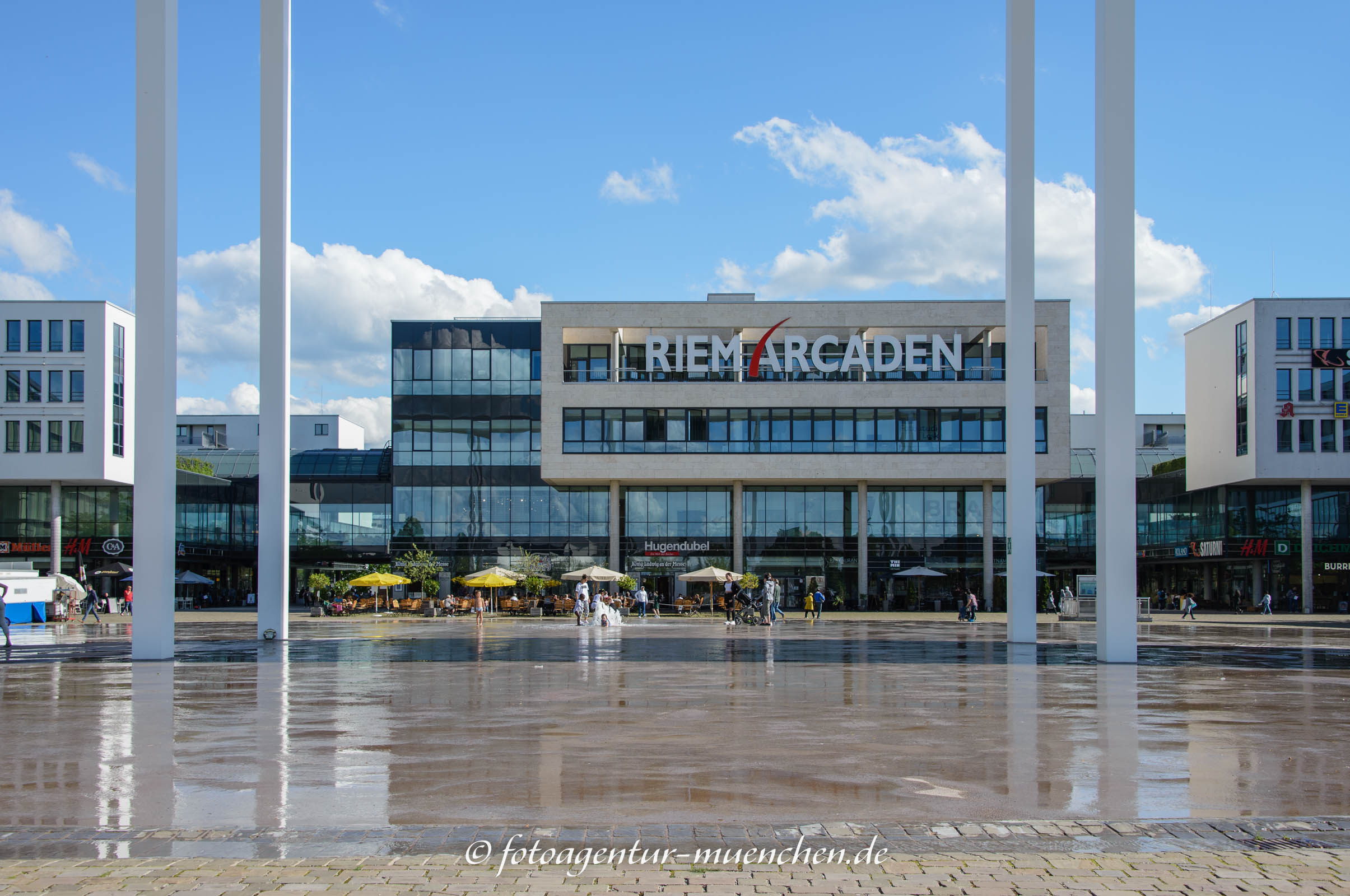 Brunnen am Willy-Brand-Platz