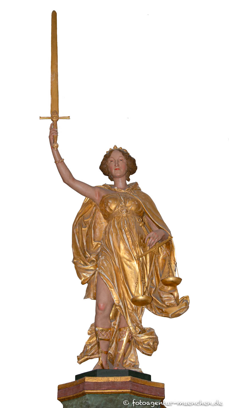 Justitia – Denkmal/Kunstwerk in München