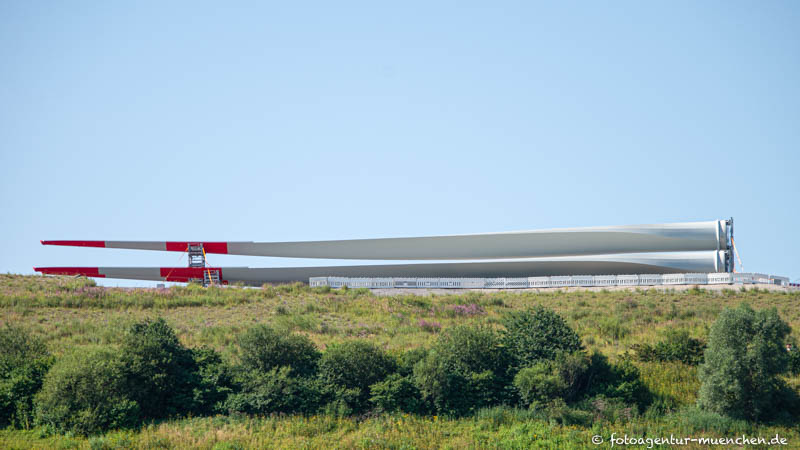 Rotorblätter für das neue Münchner Windrad – Foto aus München