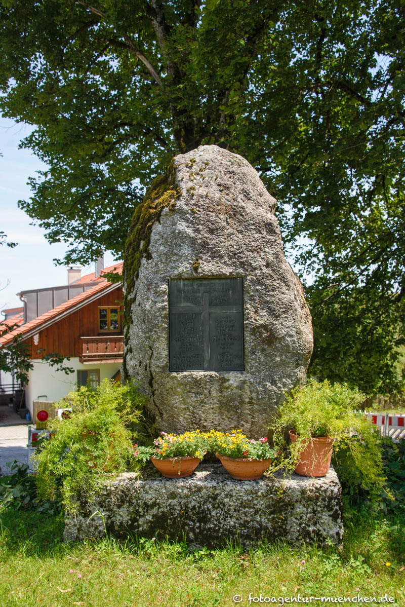 Kriegerdenkmal - Irschenhausen