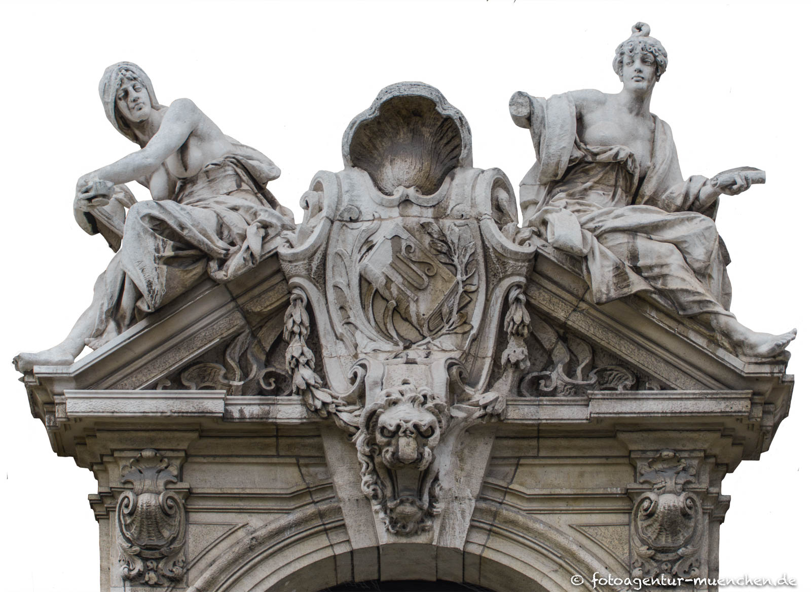Zwei weibliche Figuren