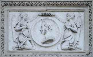 Relief - Maximilian II. König von Bayern – Foto aus München