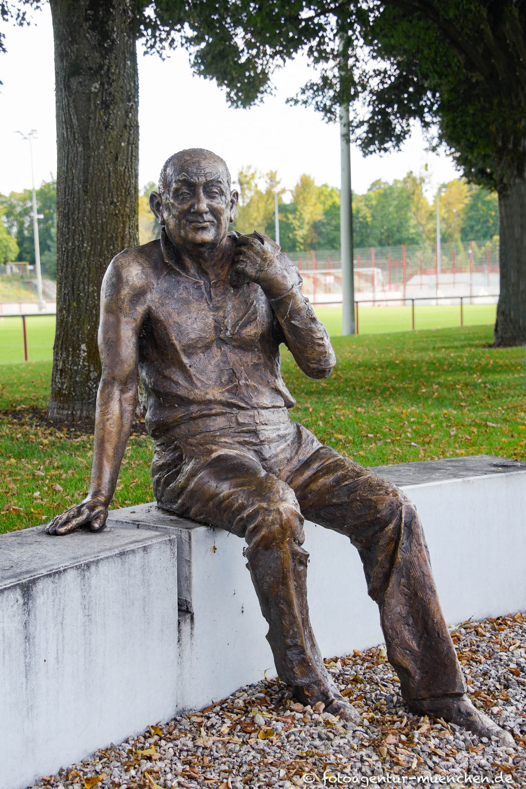 Kurt-Landauer-Statue