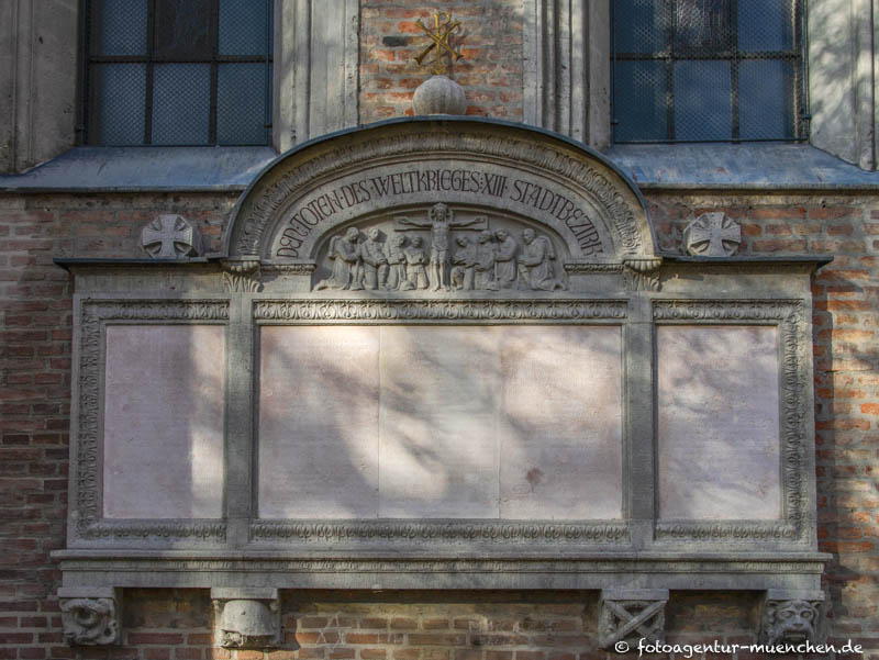 Kriegergedenktafel - Sankt-Anna-Pfarrkirche – Denkmal/Kunstwerk in München