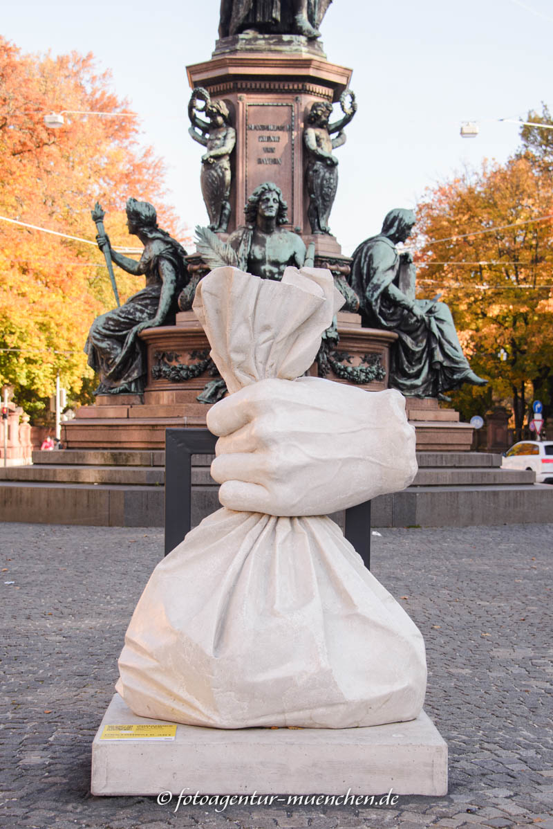 Geldsack – Denkmal/Kunstwerk in München