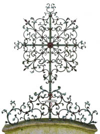 Gerhard Willhalm – Grabkreuz - Waldfriedhof