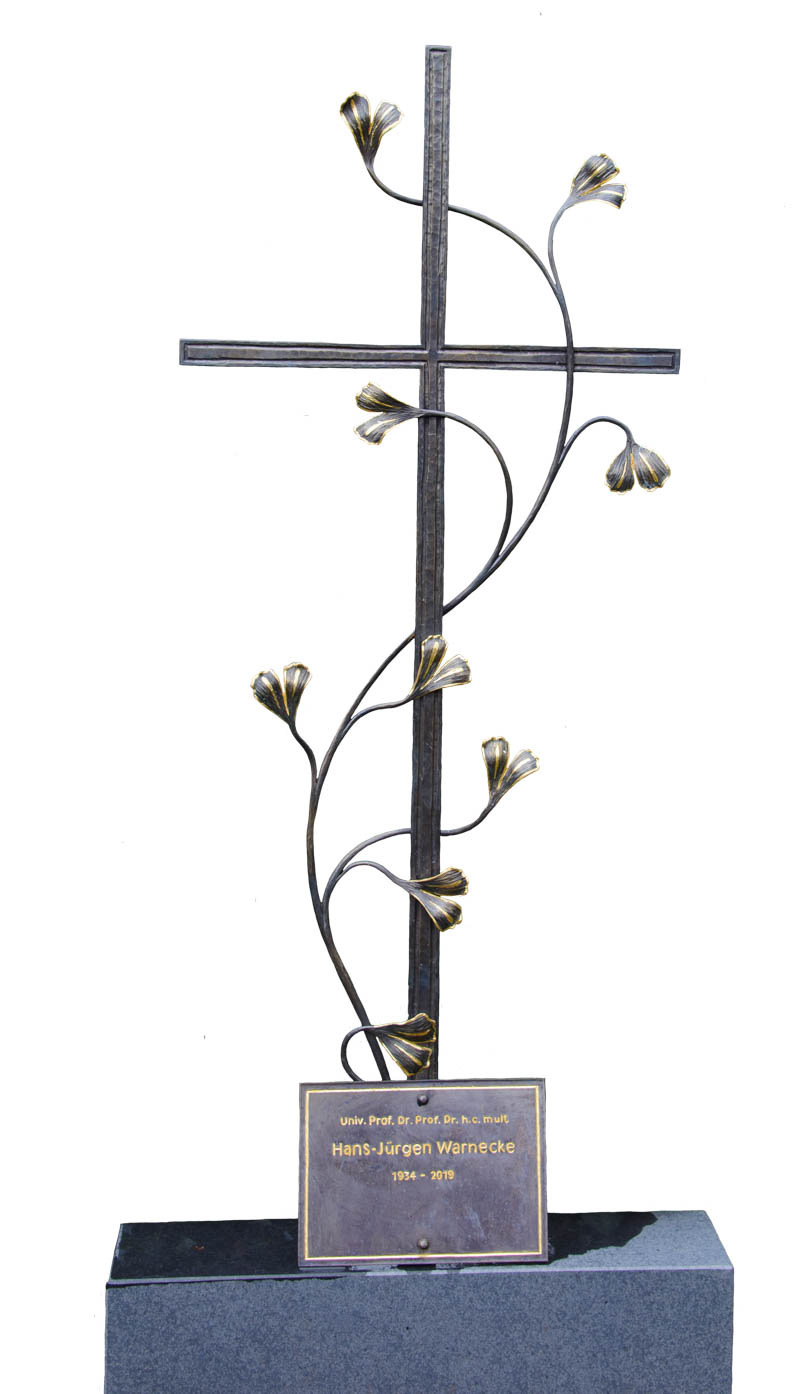 Grabkreuz Nymphenburger Friedhof