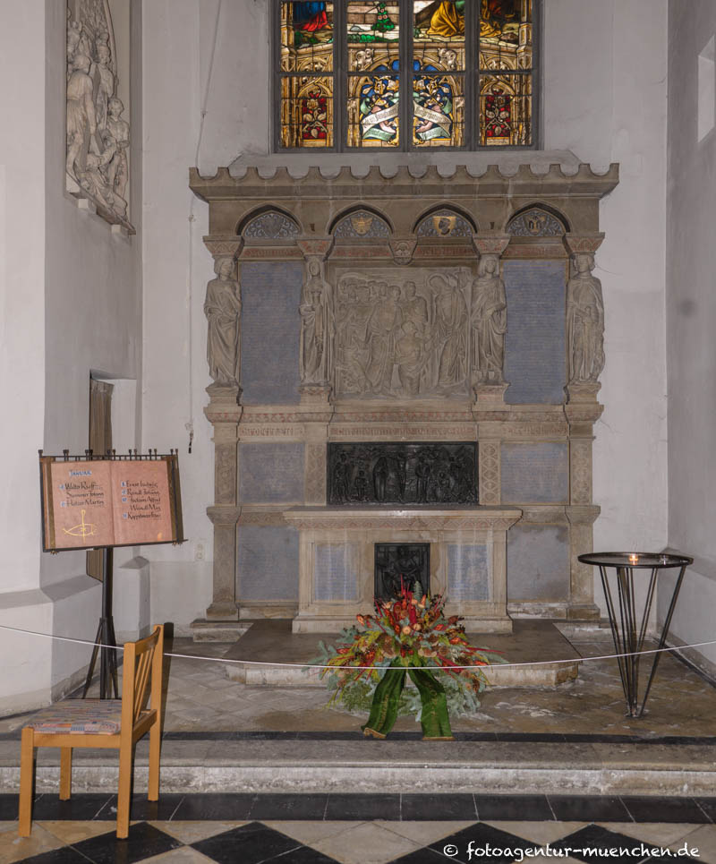 Kriegergedächtniskapelle – Denkmal/Kunstwerk in München