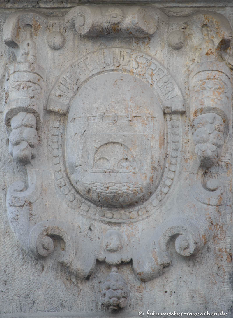 Emblem - Tiefbau – Denkmal/Kunstwerk in München