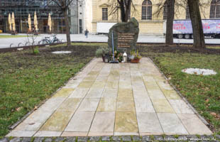 Gerhard Willhalm – Denkmal für nicht existierende Trümmerfrauen