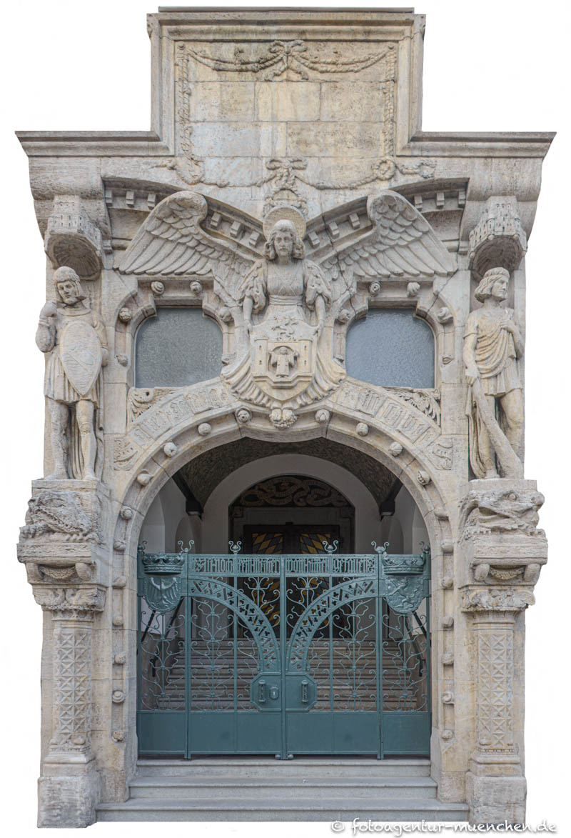 Schulhaus-Portal an der Haimhauserstraße – Denkmal/Kunstwerk in München