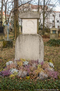 Grab - Carl Spitzweg – Foto aus München