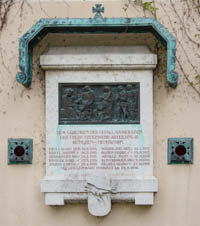 Gerhard Willhalm – Kriegerdenkmal - FFW Neuhausen