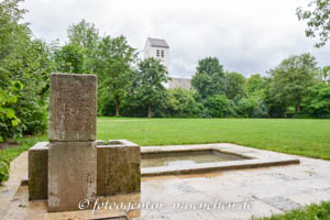  - Zierbrunnen