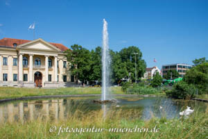Springbrunnen vor dem Prinz-Carl-Palais – Foto aus München