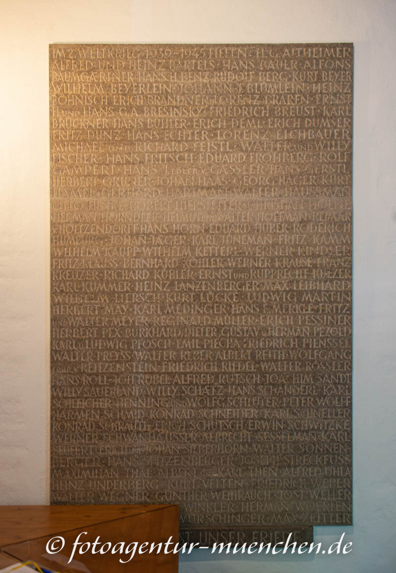 Kriegerdenkmal – Denkmal/Kunstwerk in München