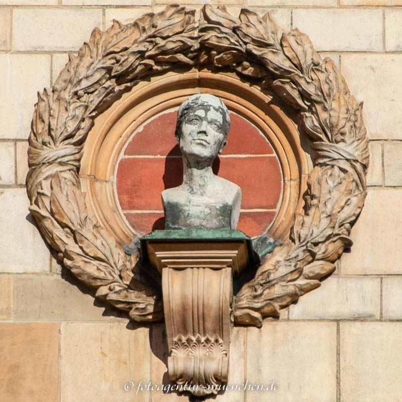 Sappho – Denkmal/Kunstwerk in München