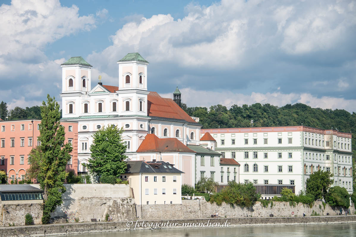 Kloster Niedernburg