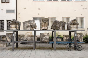 Fragmente vom Siegestor in München – Foto aus München