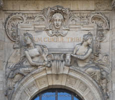SUUM CUIQUE TRIBUE – Foto aus München