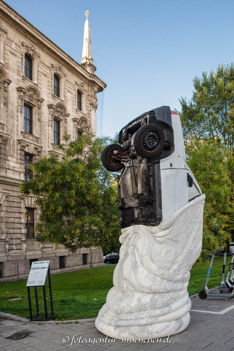 Autoeater – Denkmal/Kunstwerk in München