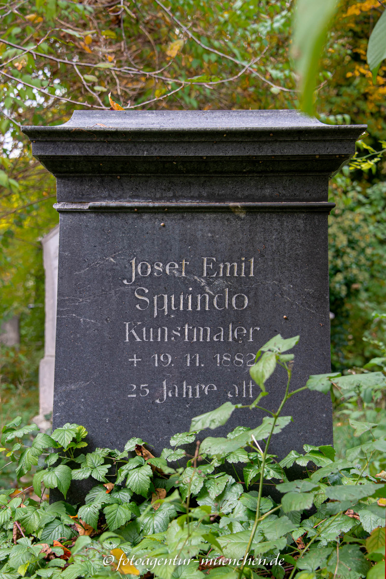 Grab - Josef Emil Squindo
