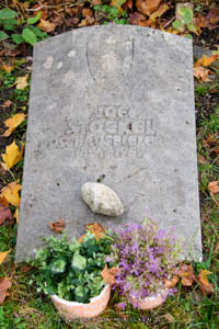 Grab - Joe Stöckel – Foto aus München