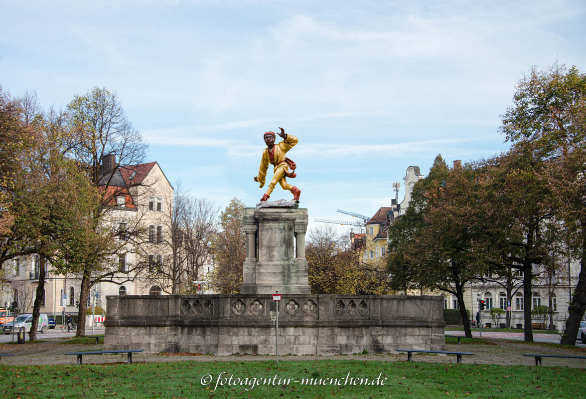 Ein Denkmal für die Moriskentänzer
