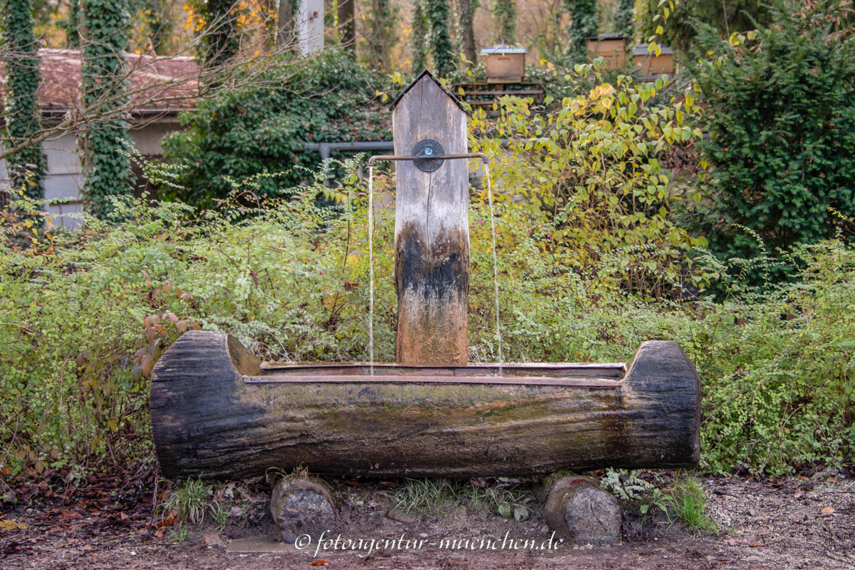 Holztrogbrunnen, Bertschbrunnen – Denkmal/Kunstwerk in München
