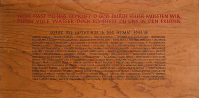 Gedenktafel - Luftkriegsopfer – Foto aus München