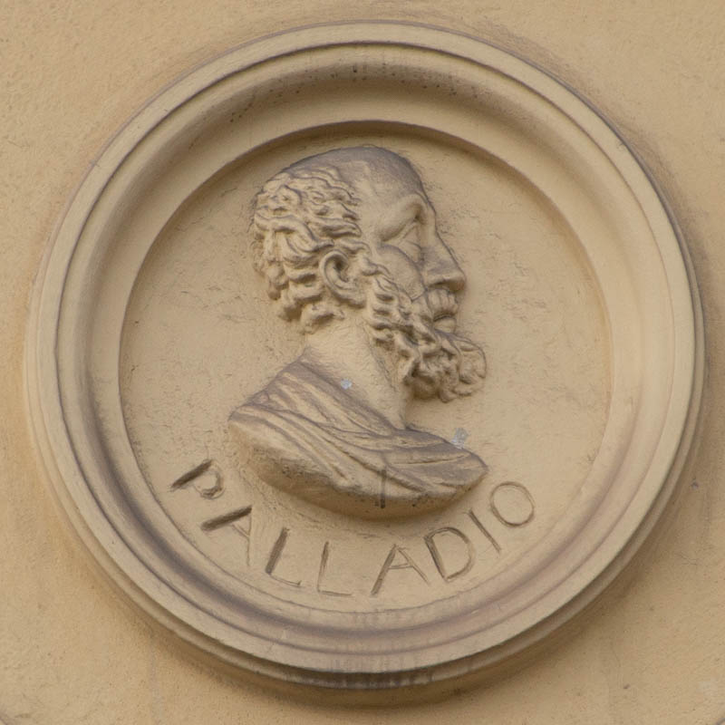 Tondi mit Reliefbüste  - Palladio