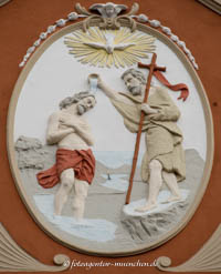 Relief - Johannes der Täufer – Foto aus München