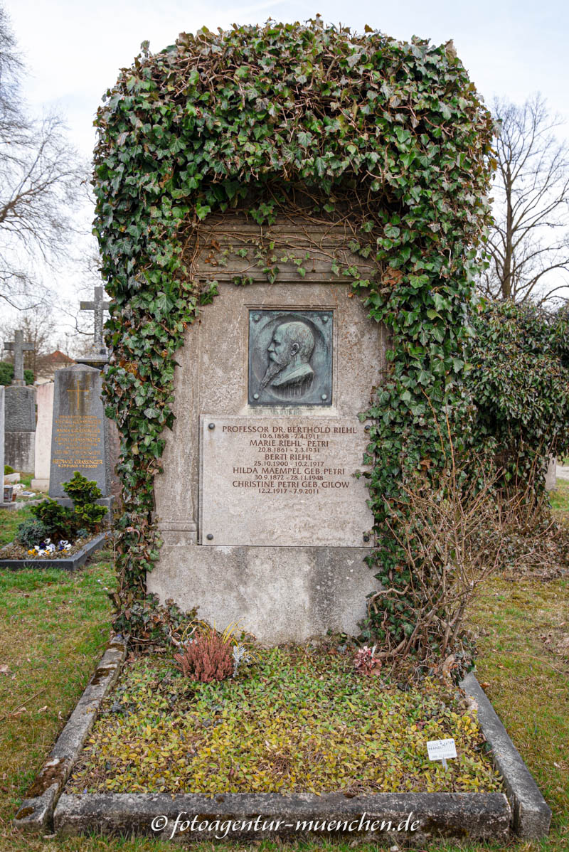 Riehl Berthold