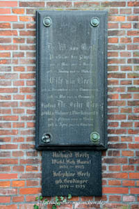 Gerhard Willhalm – Grab - Wilhelm von Beetz