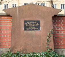 Grab - Adolph Harless – Foto aus München