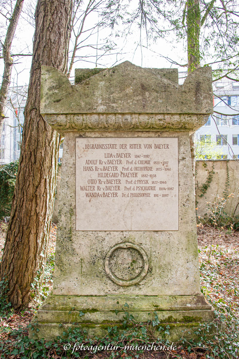 Baeyer Hans von