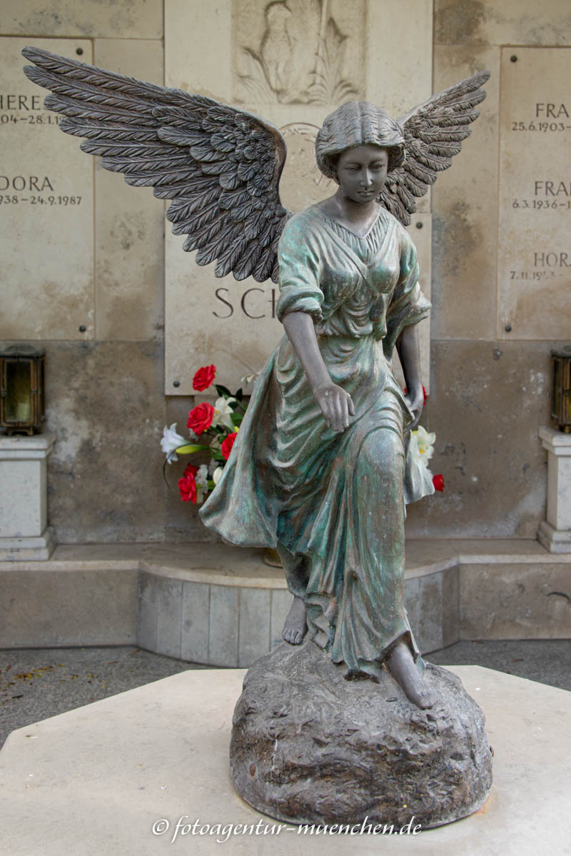 Engel - Jules Coutan – Denkmal/Kunstwerk in München