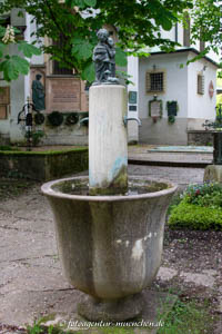 Peter-Dörfler-Brunnen – Foto aus München