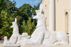 Sphingen am Nordfriedhof – Foto aus München
