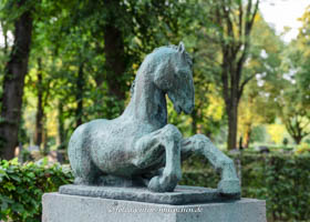 Fohlen (Brunnen) – Foto aus München