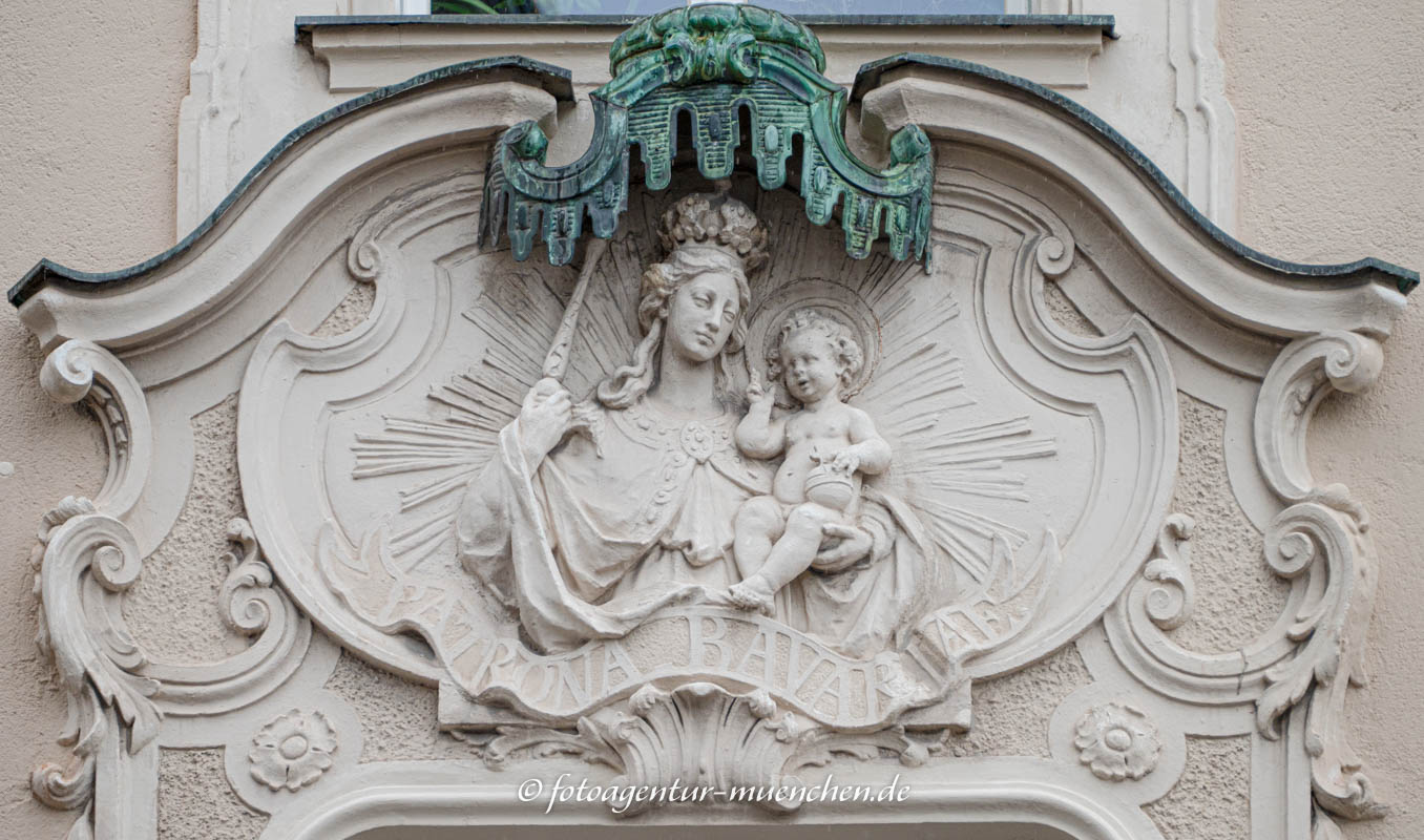 Madonna – Denkmal/Kunstwerk in München