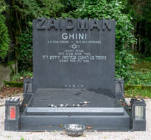 Grab - Ghini Zaidman – Foto aus München