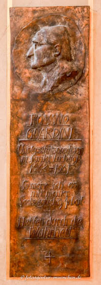 Gedenktafel - Romano Guardini – Foto aus München