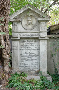 Gerhard Willhalm – Grab - Ignaz von Döllinger