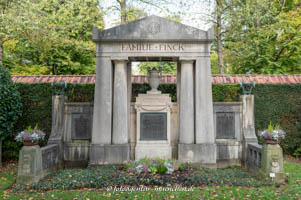 Grab - Wilhelm Peter Finck – Foto aus München